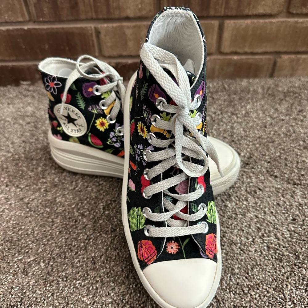 Converse Chuck Taylor All Star "Things To Grow" High Tops Size 7 - Picture 3 of 11